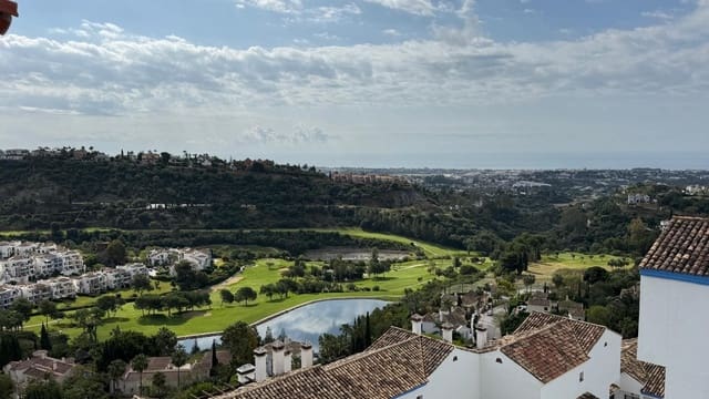 2 slaapkamer Appartement te koop in Benahavís - € 385.000 (Ref: 9830933)