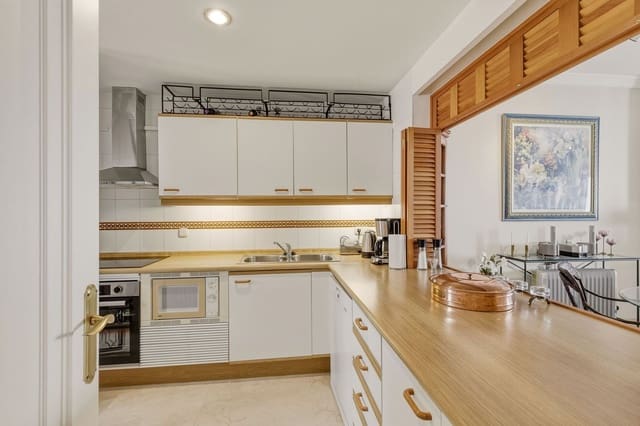 2 slaapkamer Appartement te koop in Benahavís - € 385.000 (Ref: 9830933)