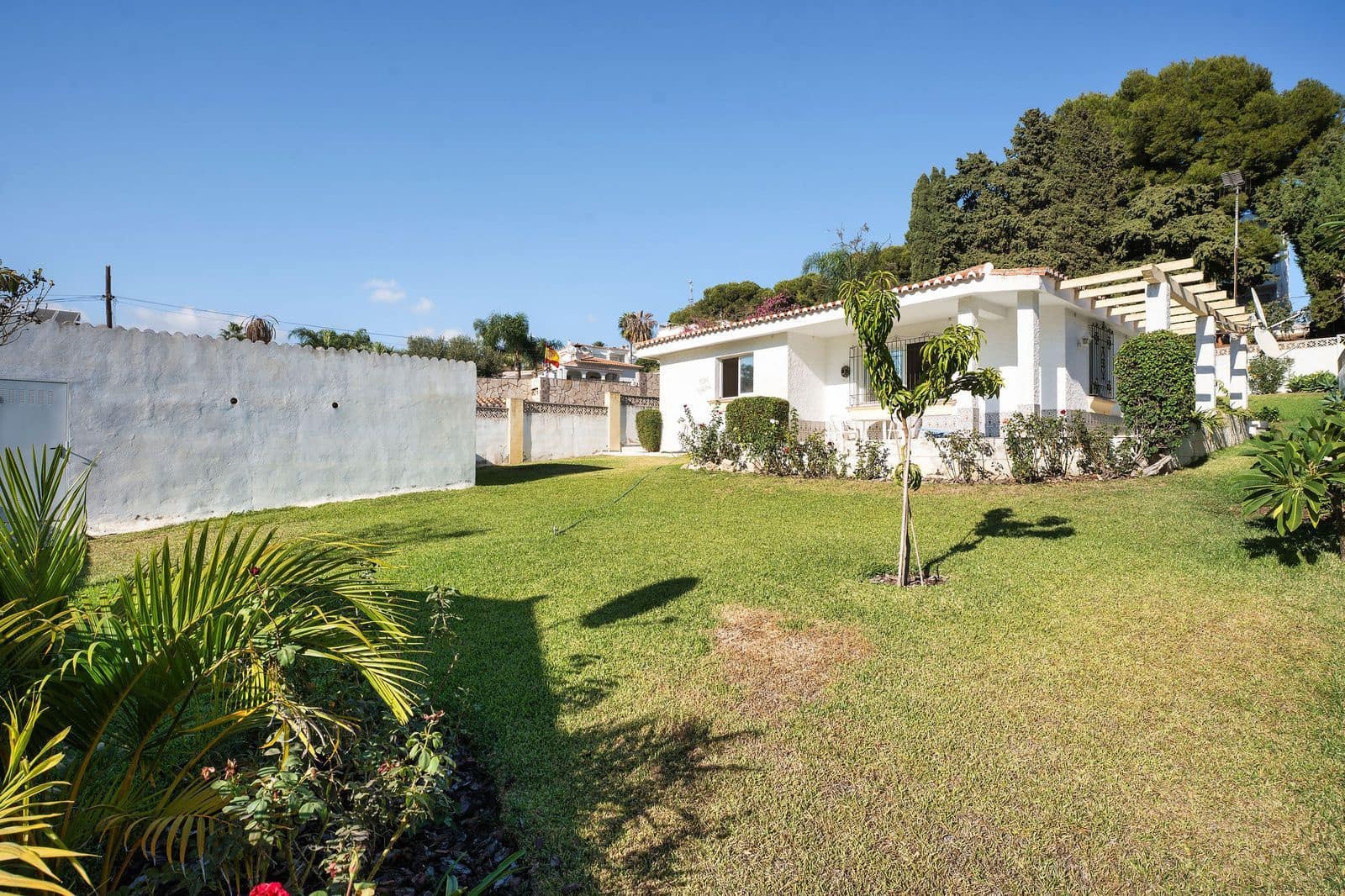 2 soveværelse Villa til salg i Nueva Andalucia - € 625.000 (Ref: 9830934)