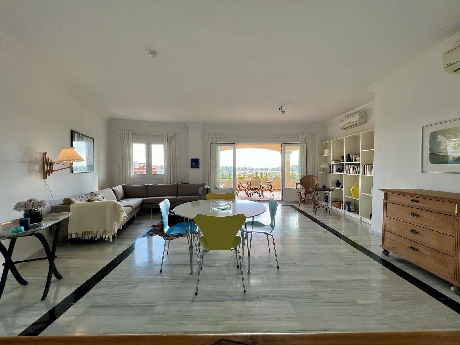 2 soverom Leilighet til salgs i La Cala Hills - € 345 000 (Ref: 9830955)