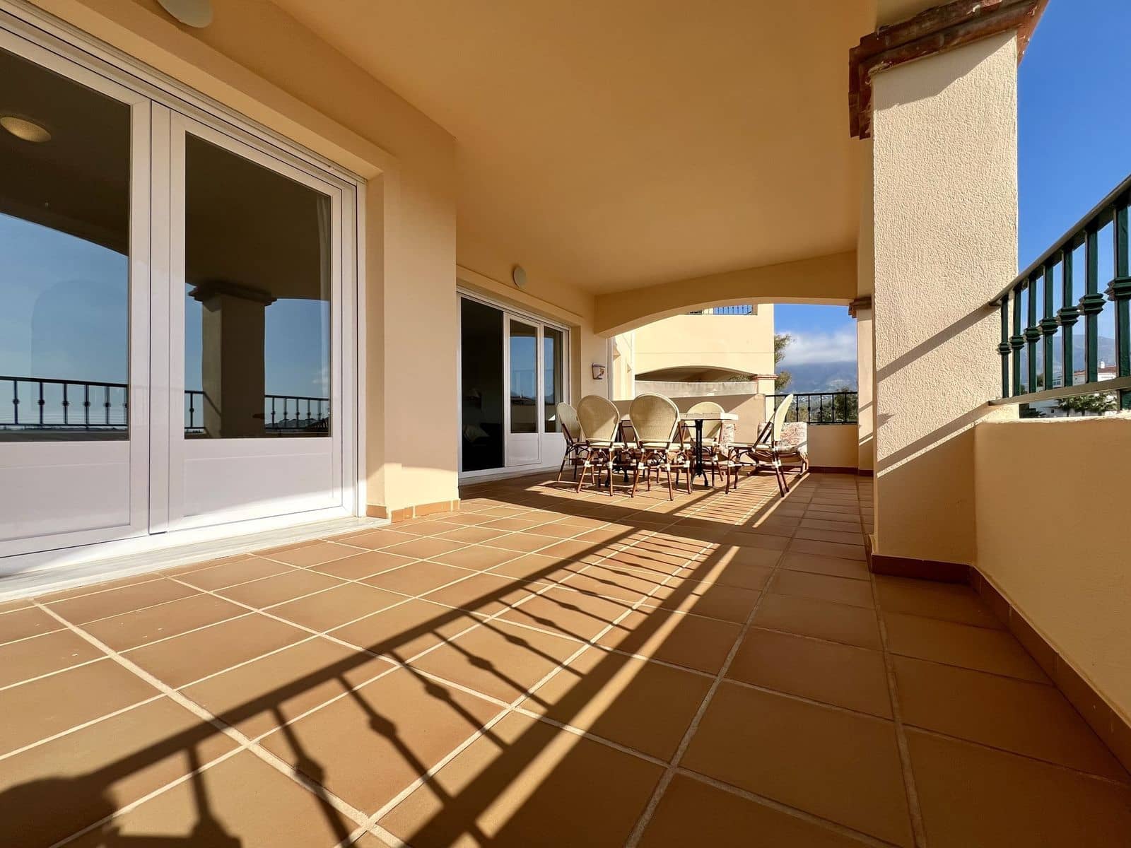 2 soverom Leilighet til salgs i La Cala Hills - € 345 000 (Ref: 9830955)