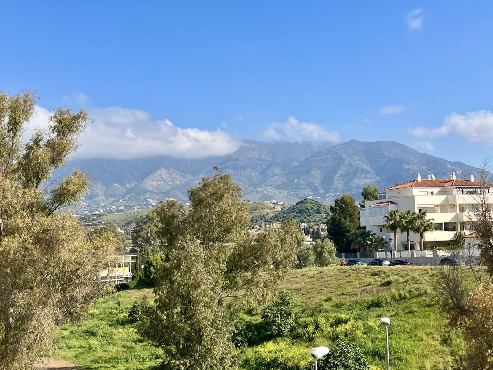 2 soverom Leilighet til salgs i La Cala Hills - € 345 000 (Ref: 9830955)