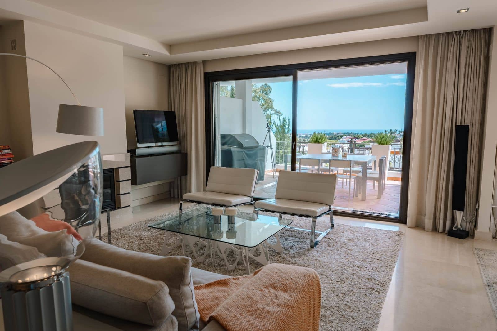 2 bedroom Apartment for sale in La Quinta - € 875,000 (Ref: 9830956)