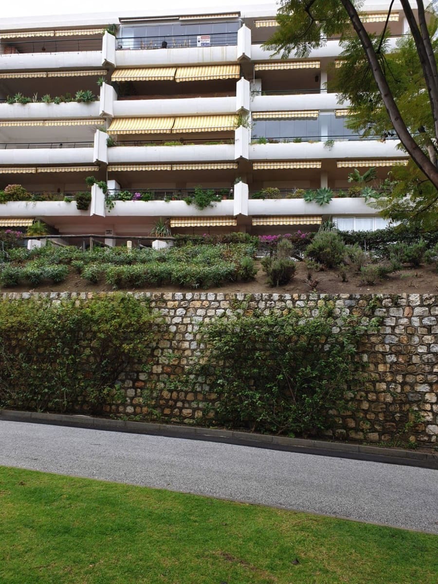 2 sypialnia Penthouse na sprzedaż w Guadalmina - 472 000 € (Ref: 9830959)