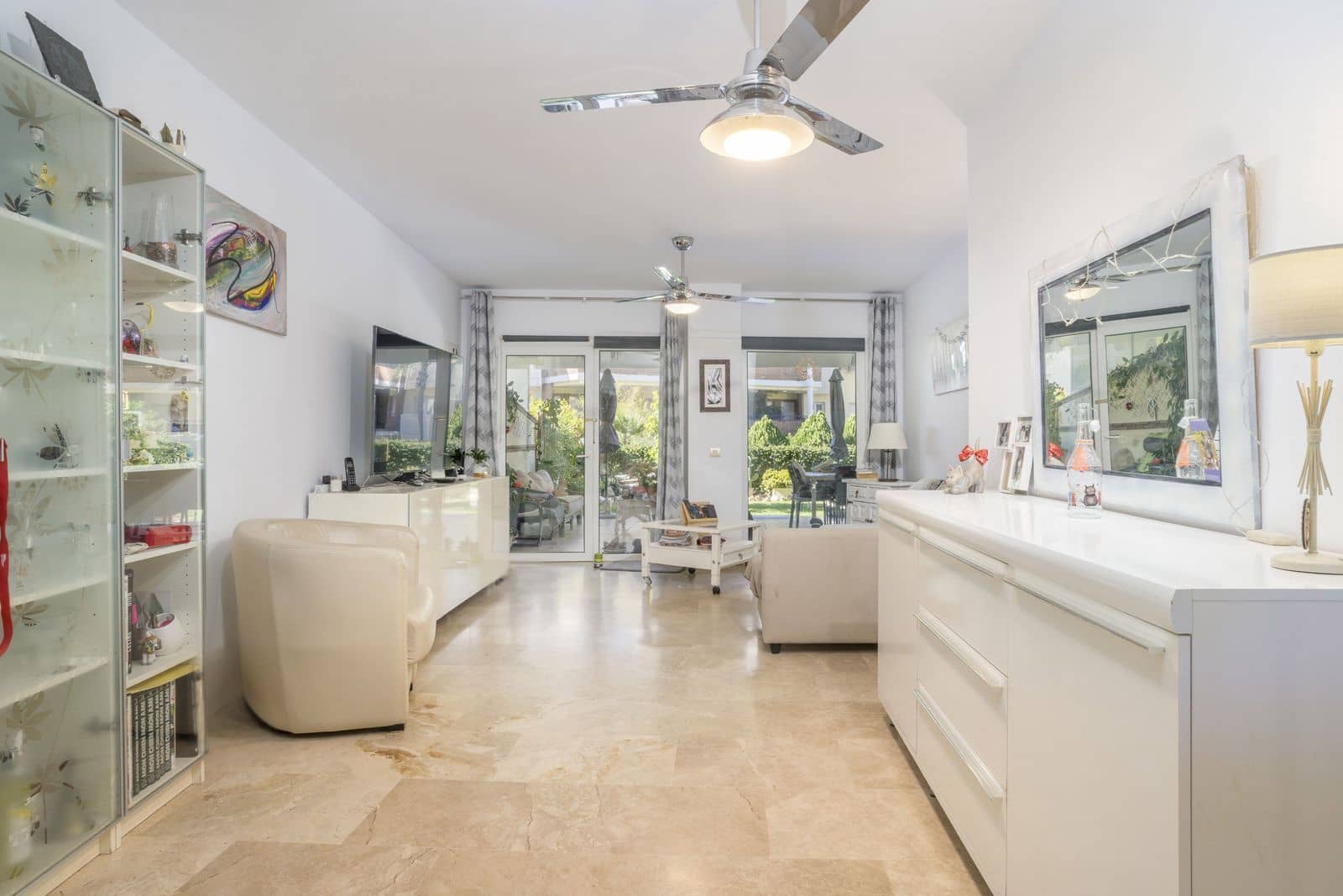 2 slaapkamer Appartement te koop in Mijas Costa - € 376.000 (Ref: 9830964)