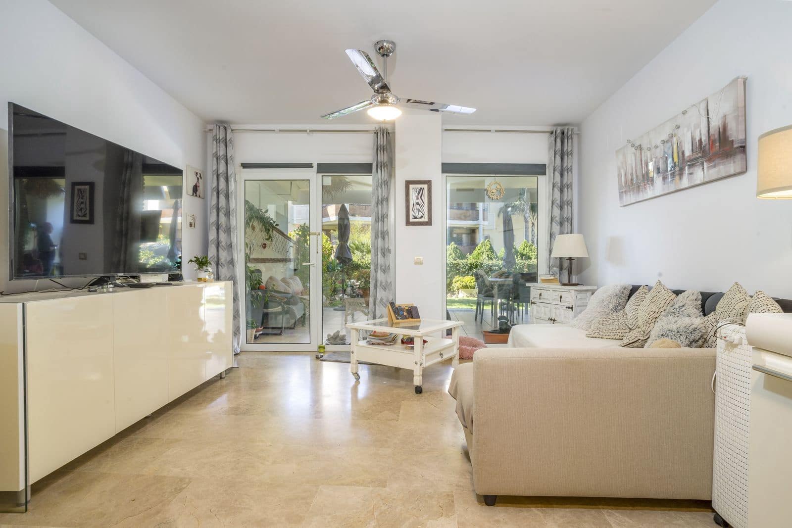 2 slaapkamer Appartement te koop in Mijas Costa - € 376.000 (Ref: 9830964)