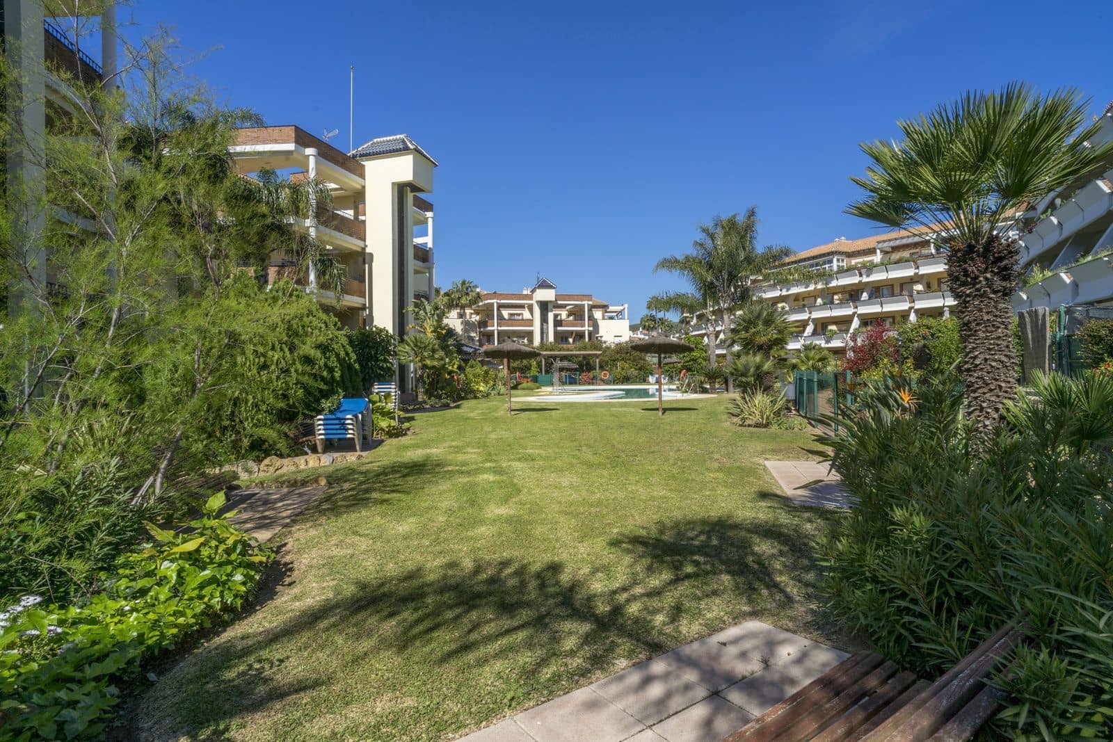 2 slaapkamer Appartement te koop in Mijas Costa - € 376.000 (Ref: 9830964)