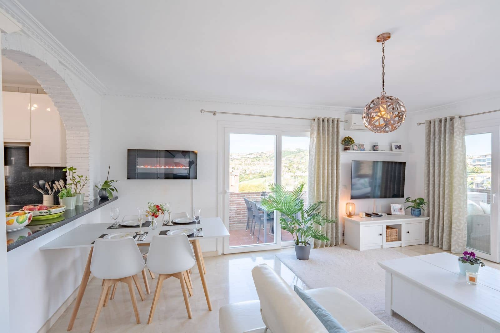 Pareado de 3 habitaciones en Riviera del Sol en venta - 530.000 € (Ref: 9830965)