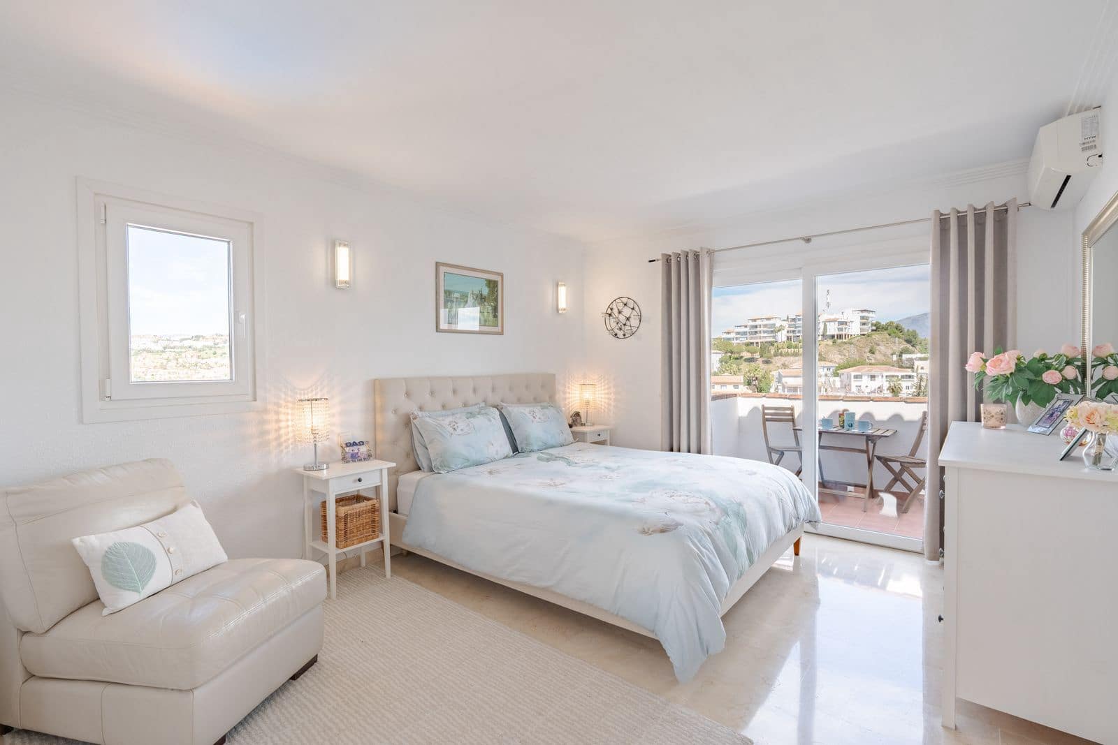 Pareado de 3 habitaciones en Riviera del Sol en venta - 530.000 € (Ref: 9830965)