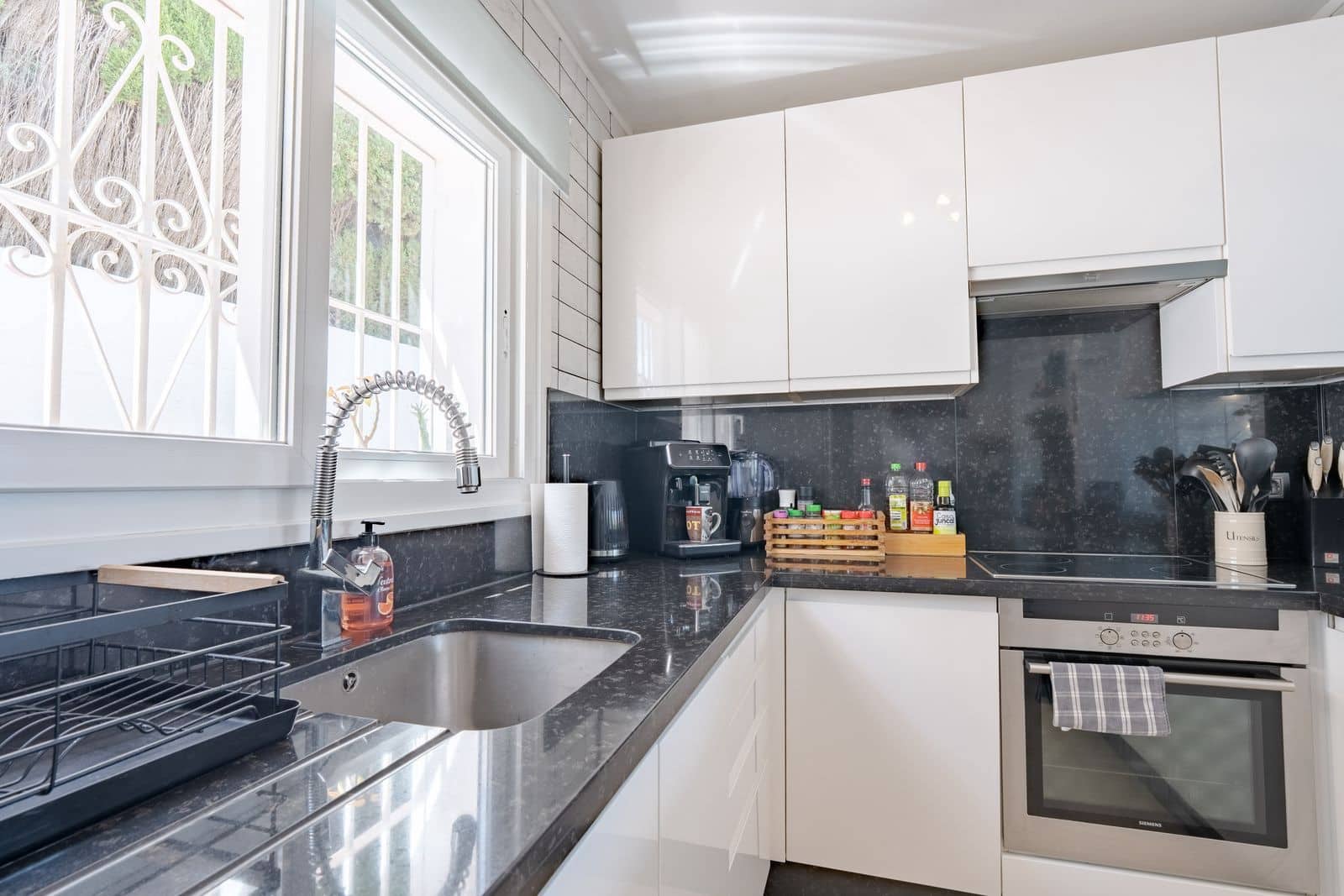 Pareado de 3 habitaciones en Riviera del Sol en venta - 530.000 € (Ref: 9830965)
