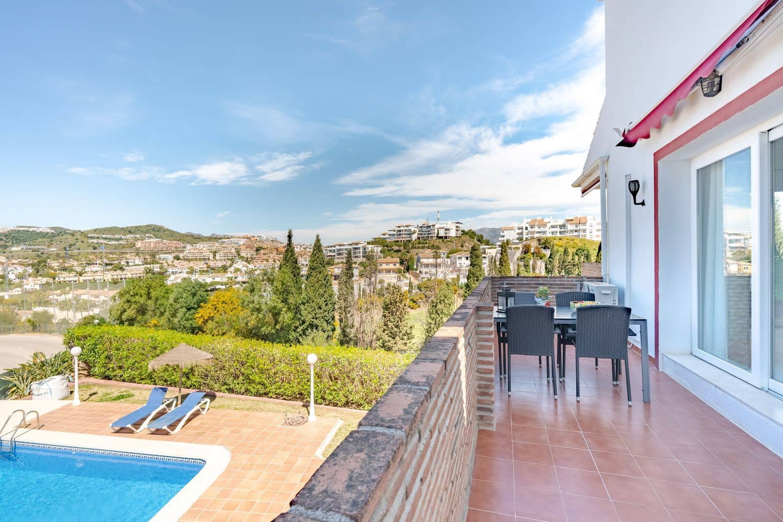 Pareado de 3 habitaciones en Riviera del Sol en venta - 530.000 € (Ref: 9830965)