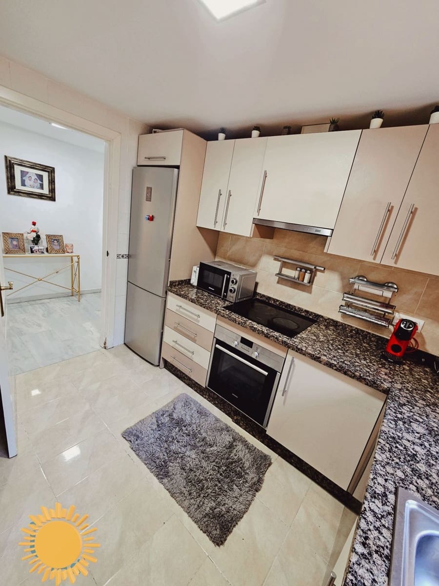 3 bedroom Apartment for sale in Riviera del Sol - € 349,000 (Ref: 9830967)