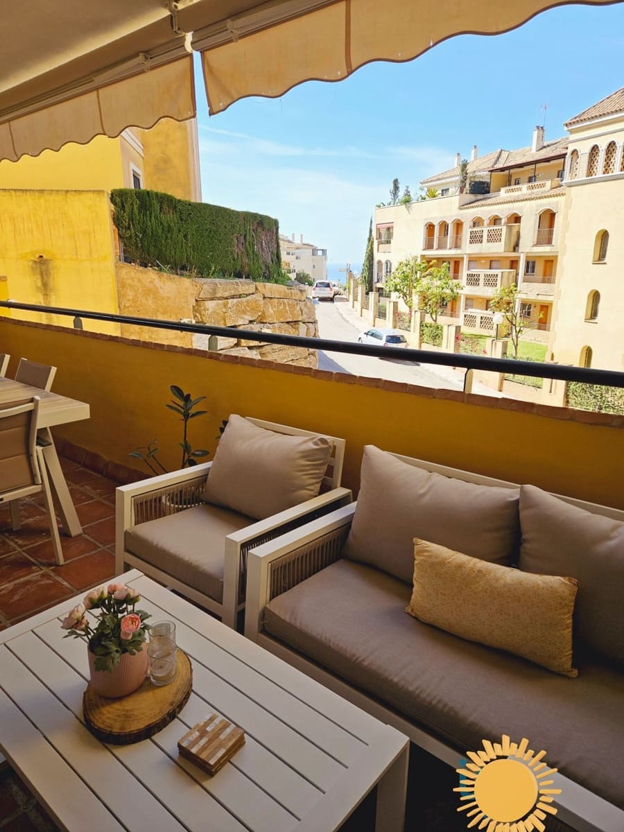 3 bedroom Apartment for sale in Riviera del Sol - € 349,000 (Ref: 9830967)