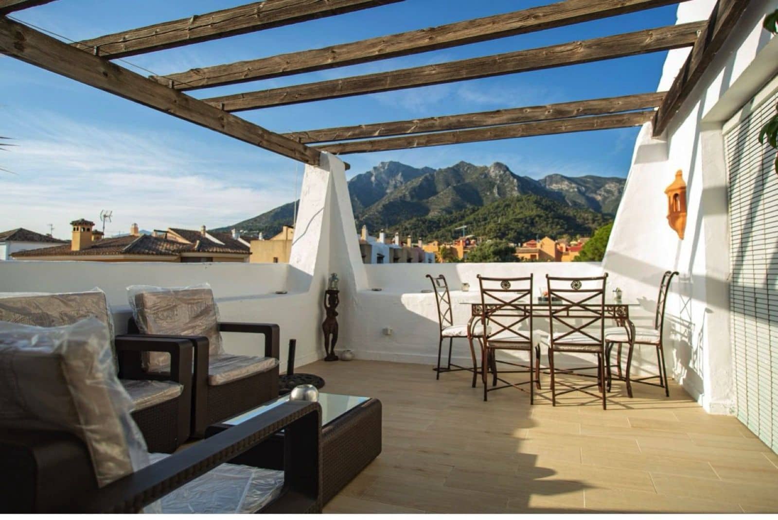 3 chambre Villa/Maison Semi-Mitoyenne à vendre à Marbella - 620 000 € (Ref: 9830975)