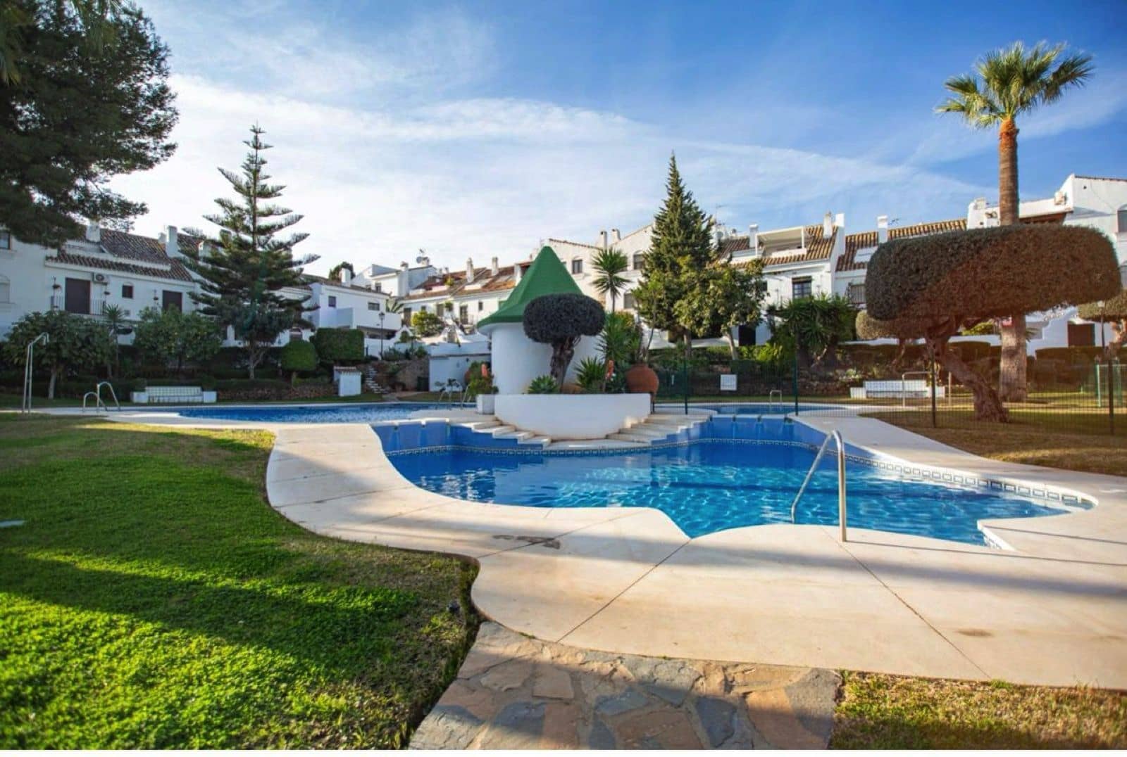 3 chambre Villa/Maison Semi-Mitoyenne à vendre à Marbella - 620 000 € (Ref: 9830975)
