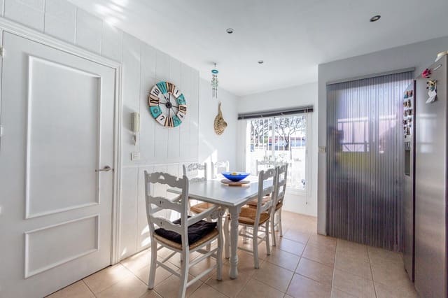 5 quarto Casa em Banda para venda em San Pedro de Alcantara, Marbella - 850 000 € (Ref: 9830976)