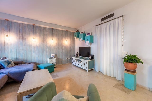 5 quarto Casa em Banda para venda em San Pedro de Alcantara, Marbella - 850 000 € (Ref: 9830976)