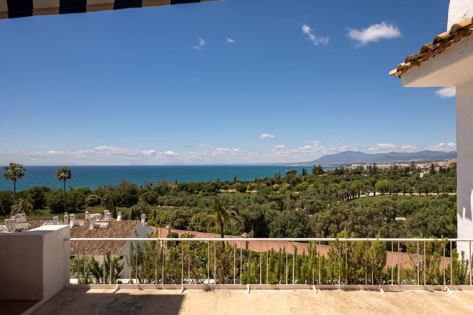 3 camera da letto Appartamento in vendita in Rio Real - 1.080.000 € (Rif: 9830982)