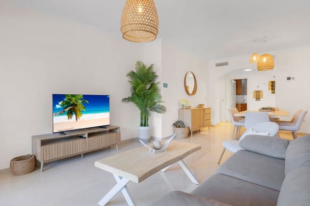 Apartamento de 2 habitaciones en Elviria, Marbella en venta - 365.000 € (Ref: 9830985)
