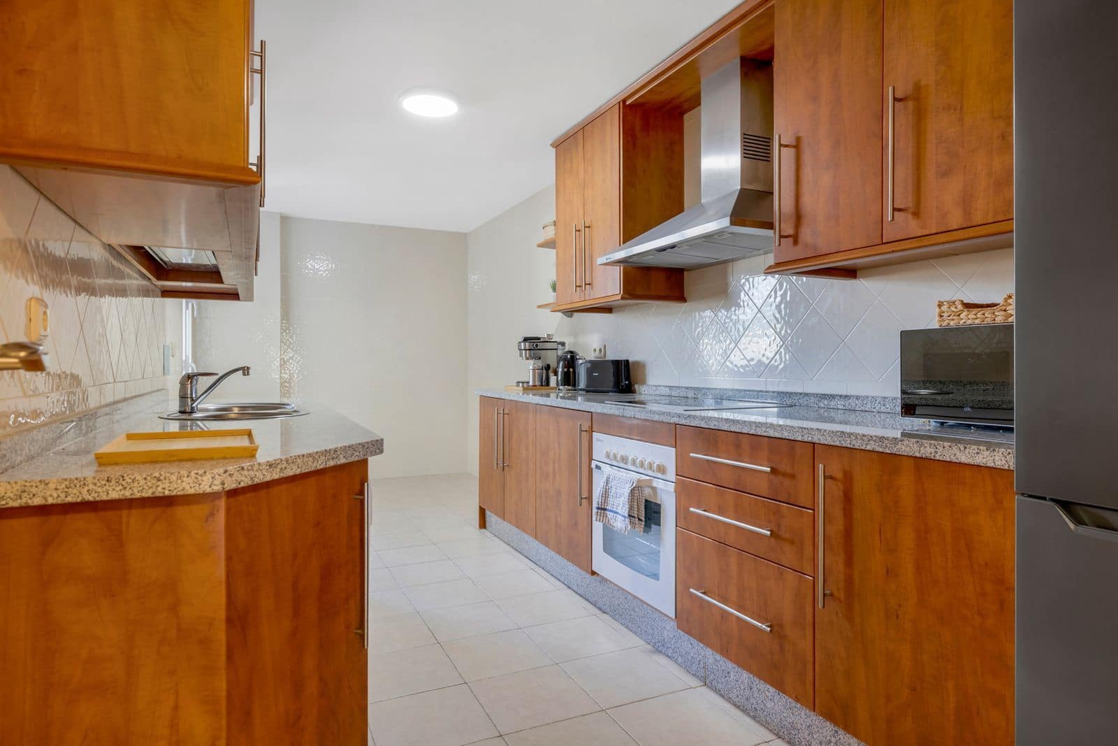Apartamento de 2 habitaciones en Elviria en venta - 365.000 € (Ref: 9830985)