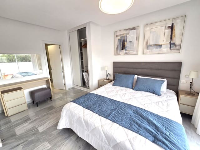 4 slaapkamer Halfvrijstaande villa te koop in Artola, Marbella - € 1.195.000 (Ref: 9830987)