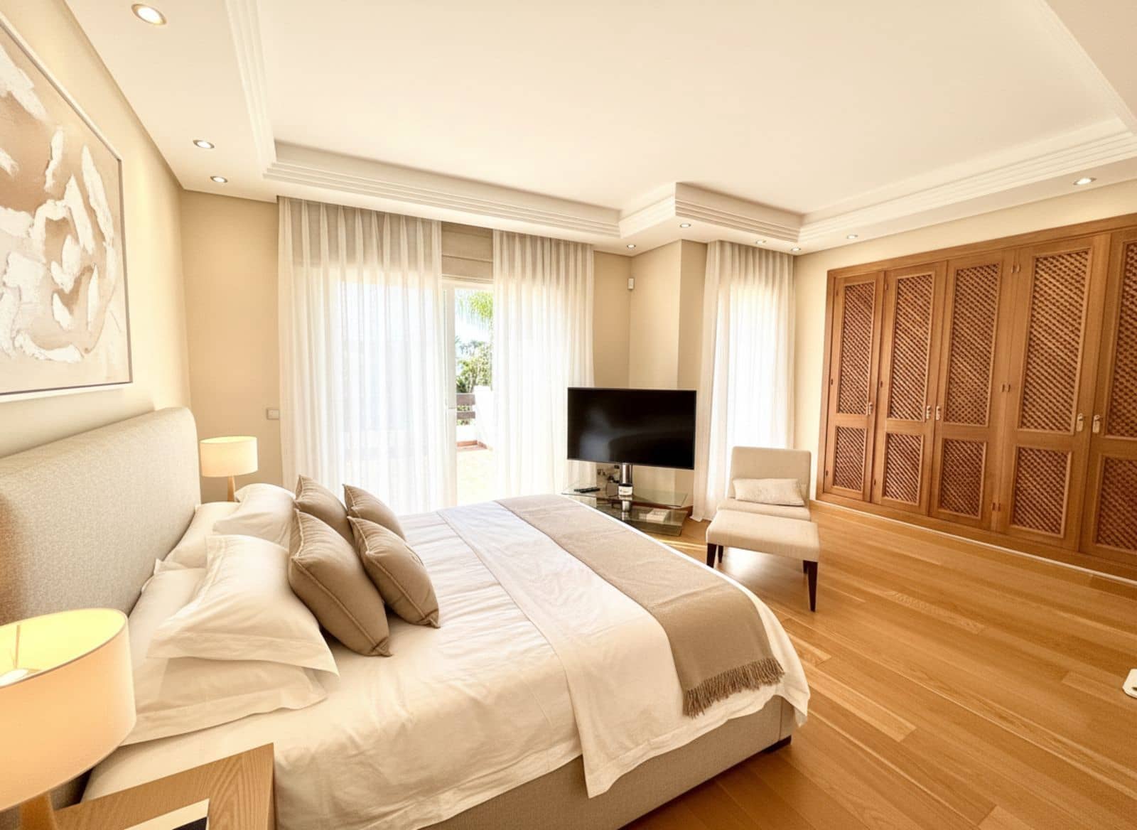 3 slaapkamer Halfvrijstaande villa te koop in Estepona - € 1.250.000 (Ref: 9830989)