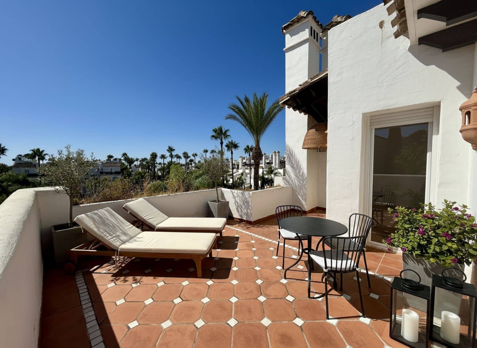 3 slaapkamer Halfvrijstaande villa te koop in Estepona - € 1.250.000 (Ref: 9830989)
