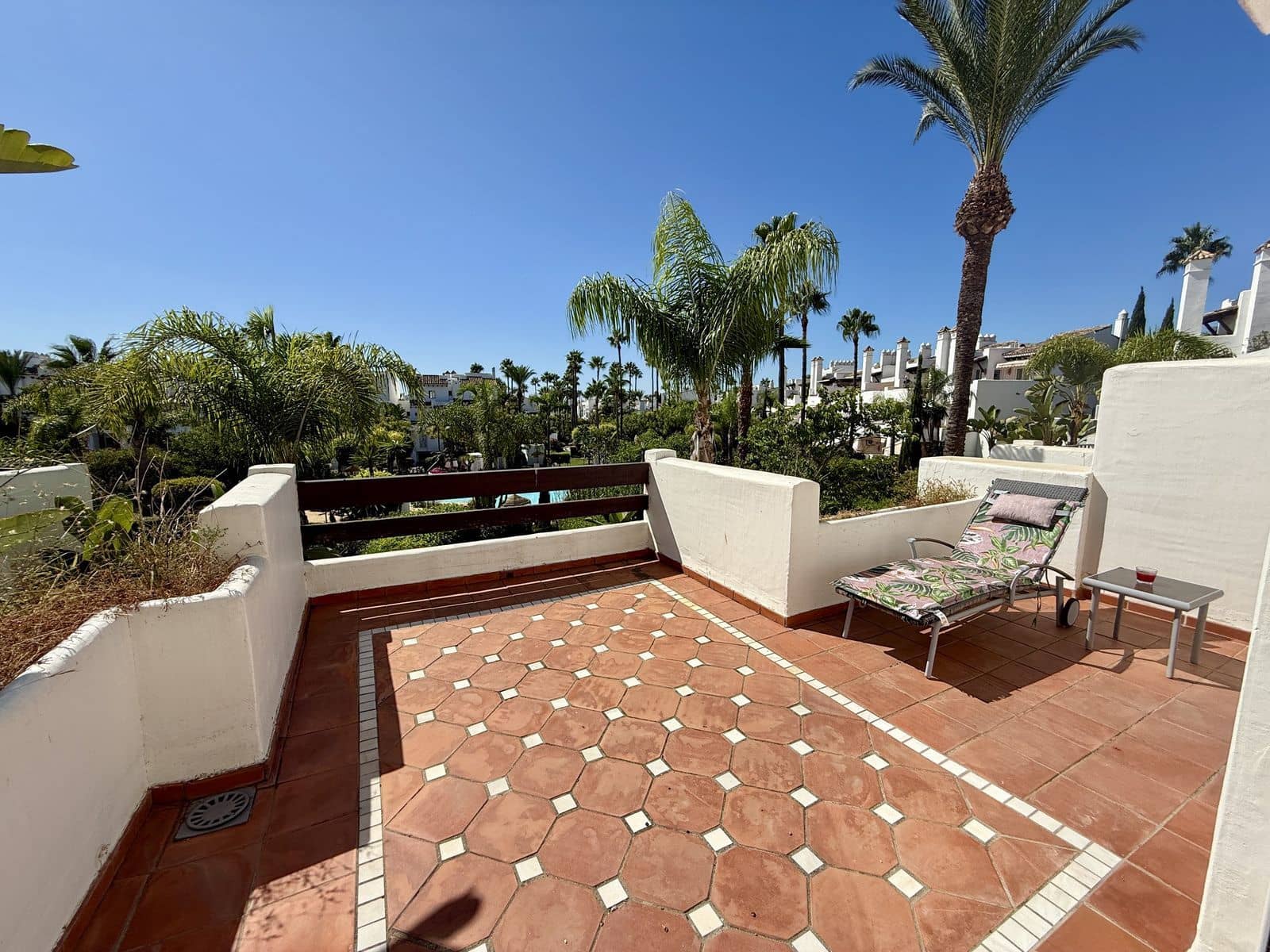 3 slaapkamer Halfvrijstaande villa te koop in Estepona - € 1.250.000 (Ref: 9830989)
