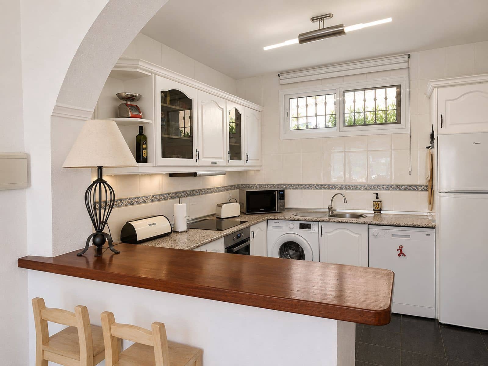 3 slaapkamer Appartement te koop in Calahonda - € 369.000 (Ref: 9830992)