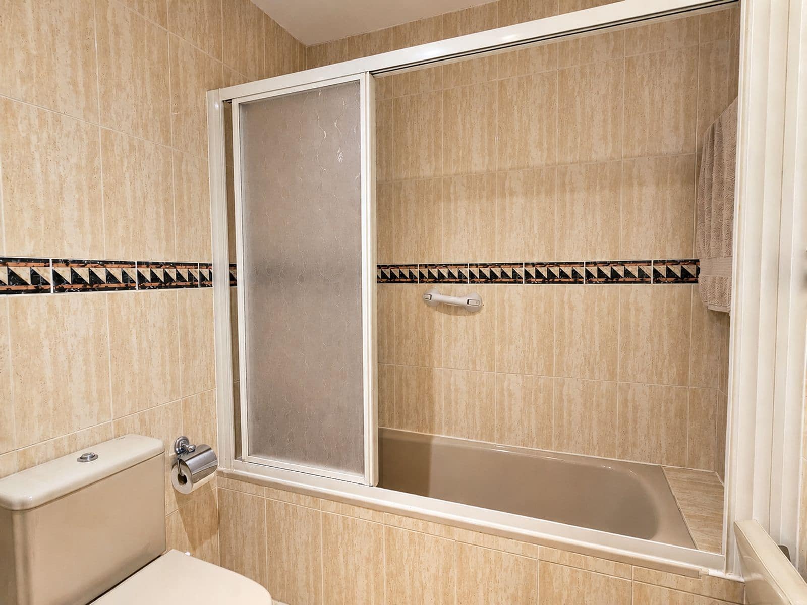 3 slaapkamer Appartement te koop in Calahonda - € 369.000 (Ref: 9830992)