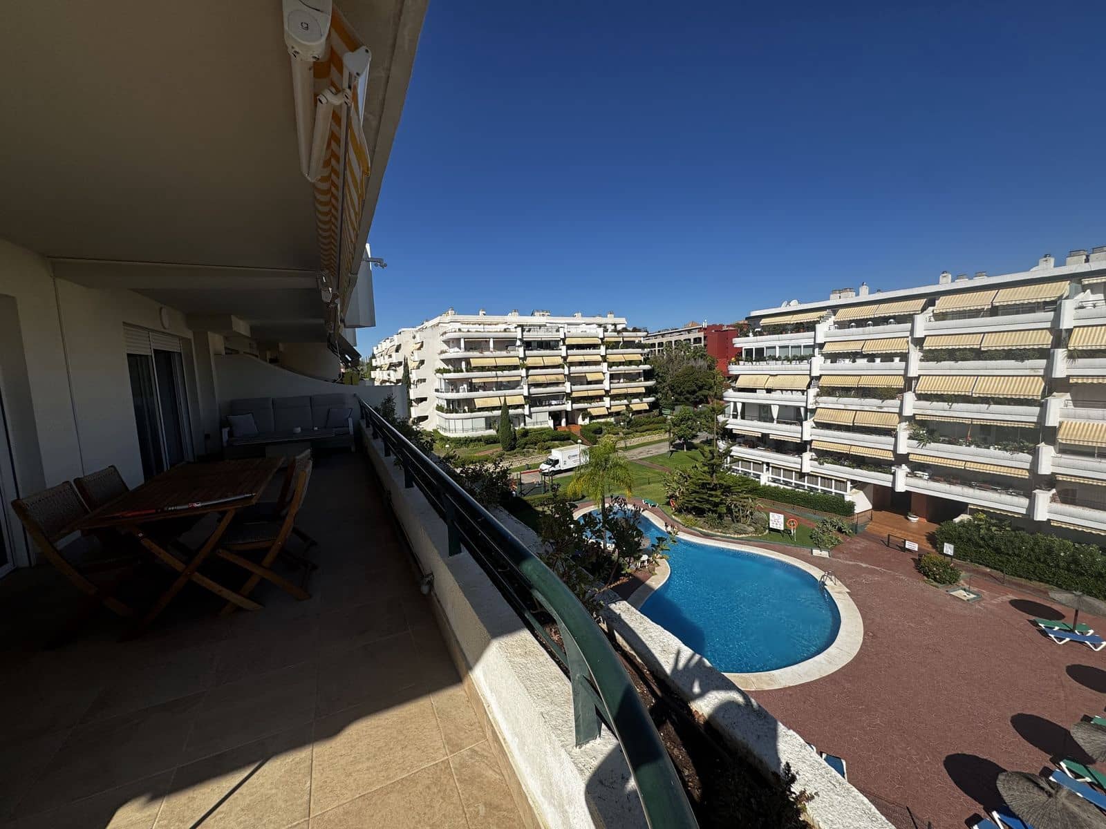 3 sypialnia Apartament na sprzedaż w Guadalmina - 530 000 € (Ref: 9831003)