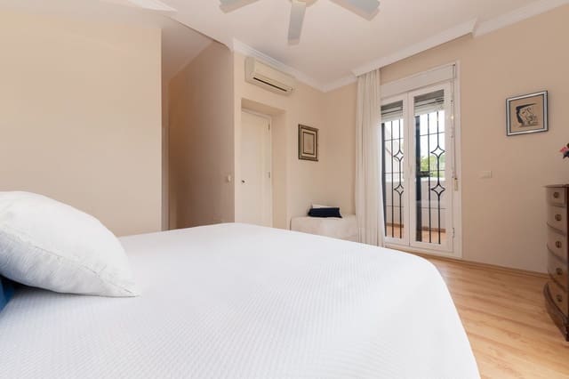 4 soveværelse Villa til salg i Alhaurín de la Torre - € 855.000 (Ref: 9831010)