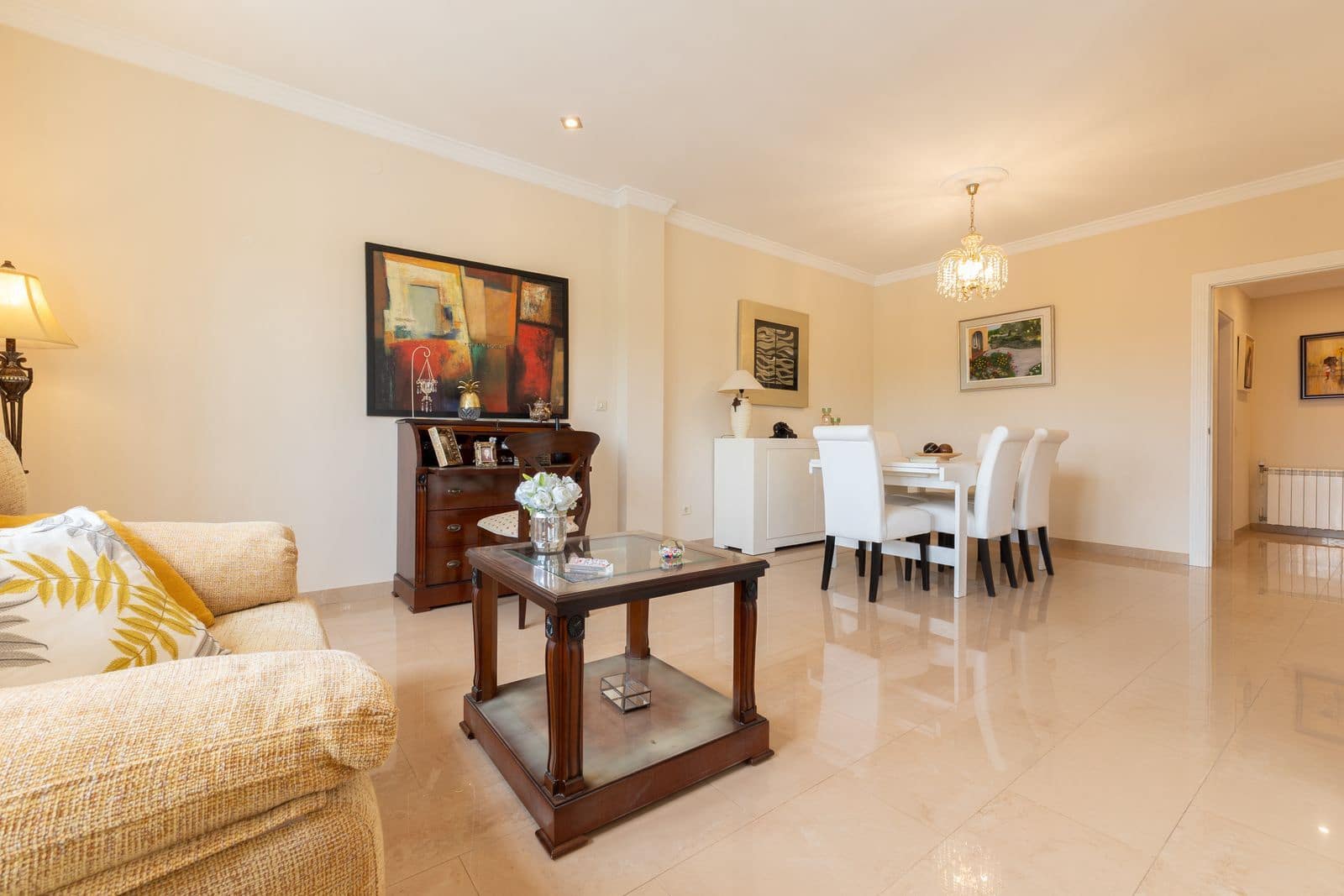 4 bedroom Villa for sale in Alhaurin de la Torre - € 855,000 (Ref: 9831010)