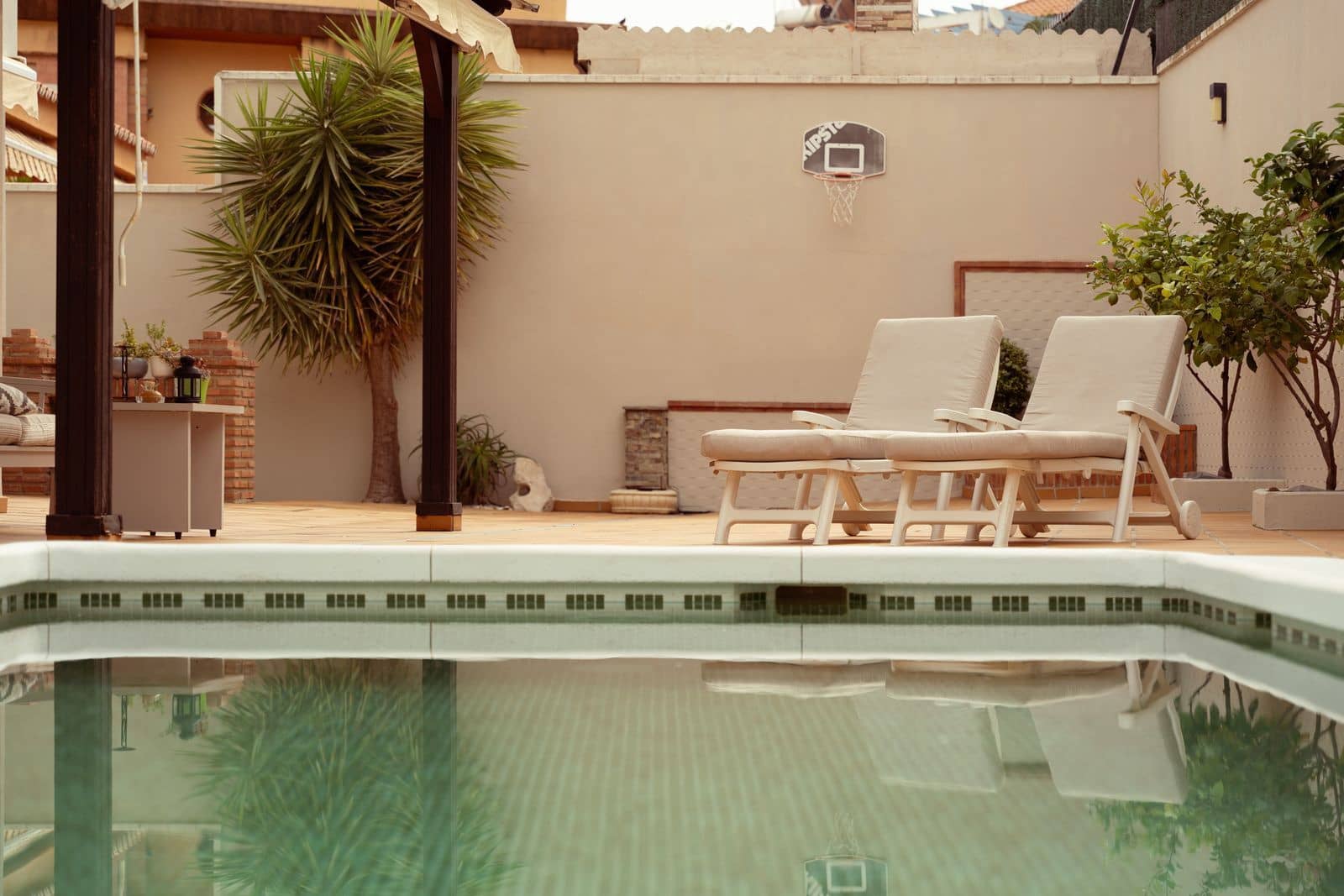 4 bedroom Villa for sale in Alhaurin de la Torre - € 855,000 (Ref: 9831010)
