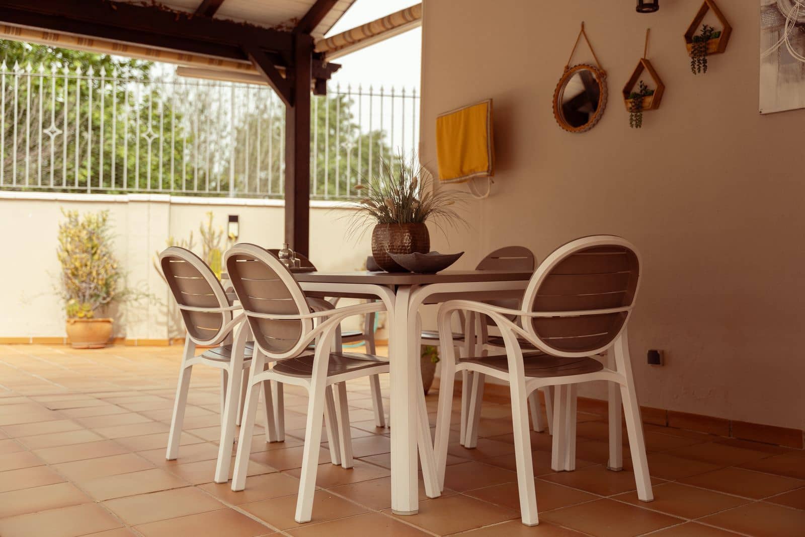 4 bedroom Villa for sale in Alhaurin de la Torre - € 855,000 (Ref: 9831010)