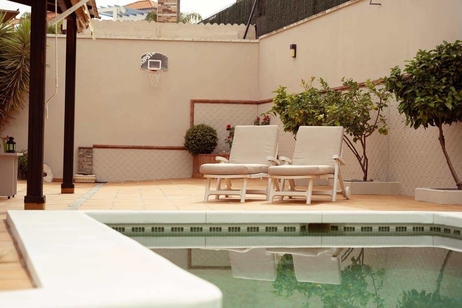 4 bedroom Villa for sale in Alhaurin de la Torre - € 855,000 (Ref: 9831010)