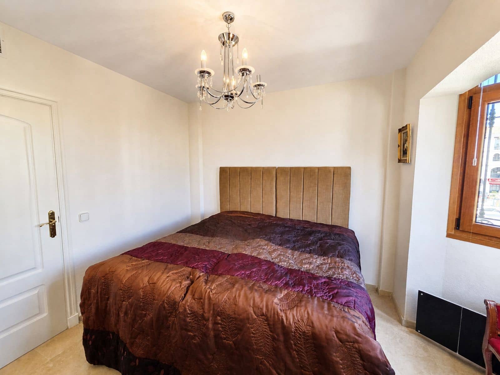 3 soveværelse Semi-Rækkehus til salg i La Duquesa / Puerto de la Duquesa - € 375.000 (Ref: 9831012)