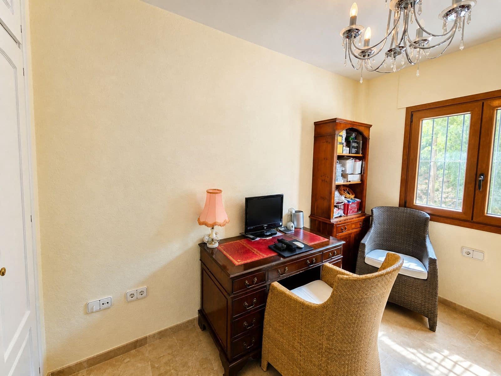 3 soveværelse Semi-Rækkehus til salg i La Duquesa / Puerto de la Duquesa - € 375.000 (Ref: 9831012)