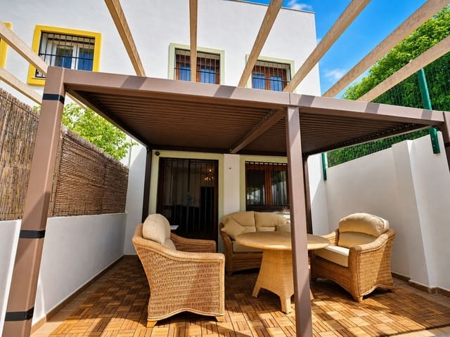 3 soveværelse Semi-Rækkehus til salg i La Duquesa / Puerto de la Duquesa, Manilva - € 375.000 (Ref: 9831012)