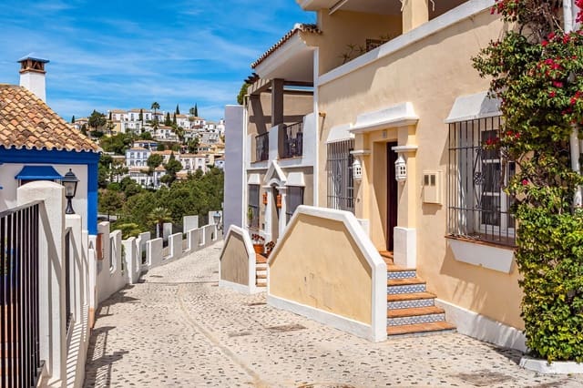 2 slaapkamer Huis te koop in La Heredia, Benahavís - € 450.000 (Ref: 9831015)