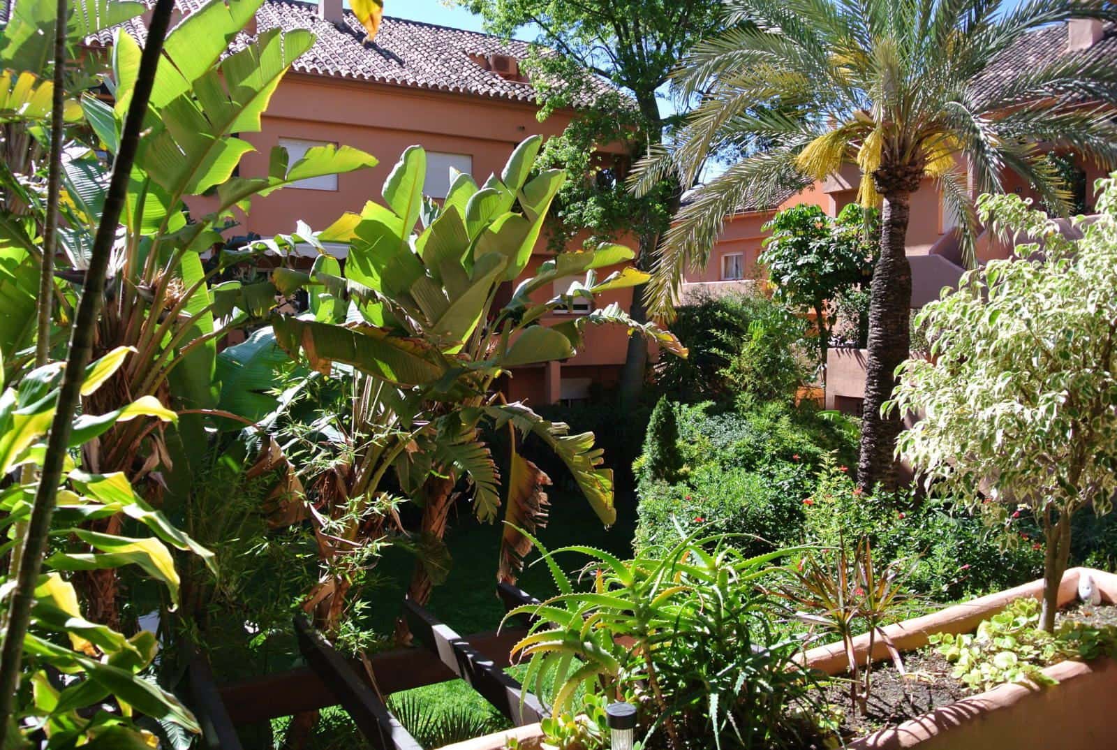 2 bedroom Apartment for sale in Golden Mile - € 486,000 (Ref: 9831017)