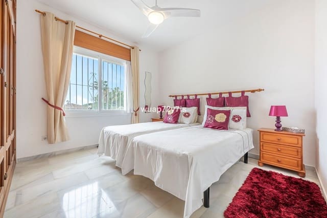 3 camera da letto Villa in vendita in El Rosario, Marbella - 999.000 € (Rif: 9831018)
