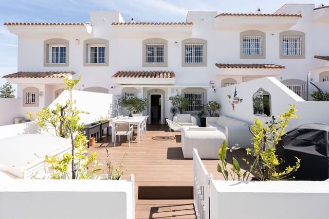4 slaapkamer Huis te koop in Nueva Andalucia, Marbella - € 1.195.000 (Ref: 9831021)