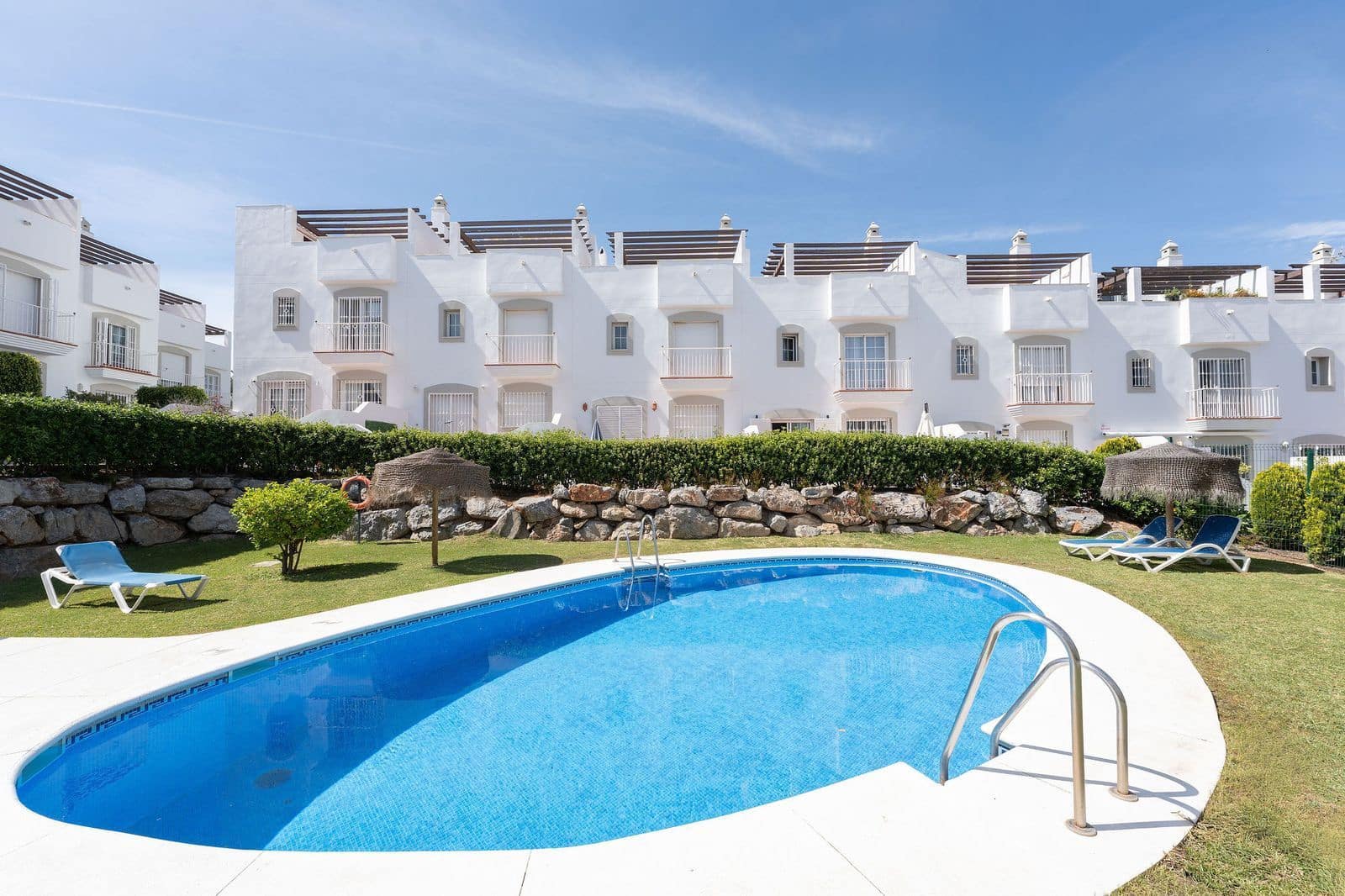 4 slaapkamer Huis te koop in Nueva Andalucia - € 1.195.000 (Ref: 9831021)