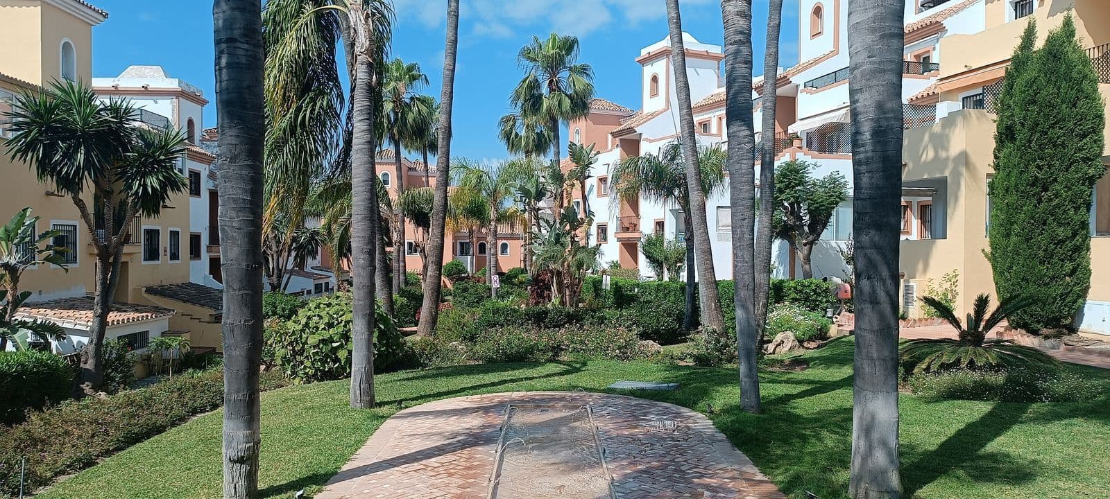 3 chambre Penthouse à vendre à Guadalmina - 600 000 € (Ref: 9831060)