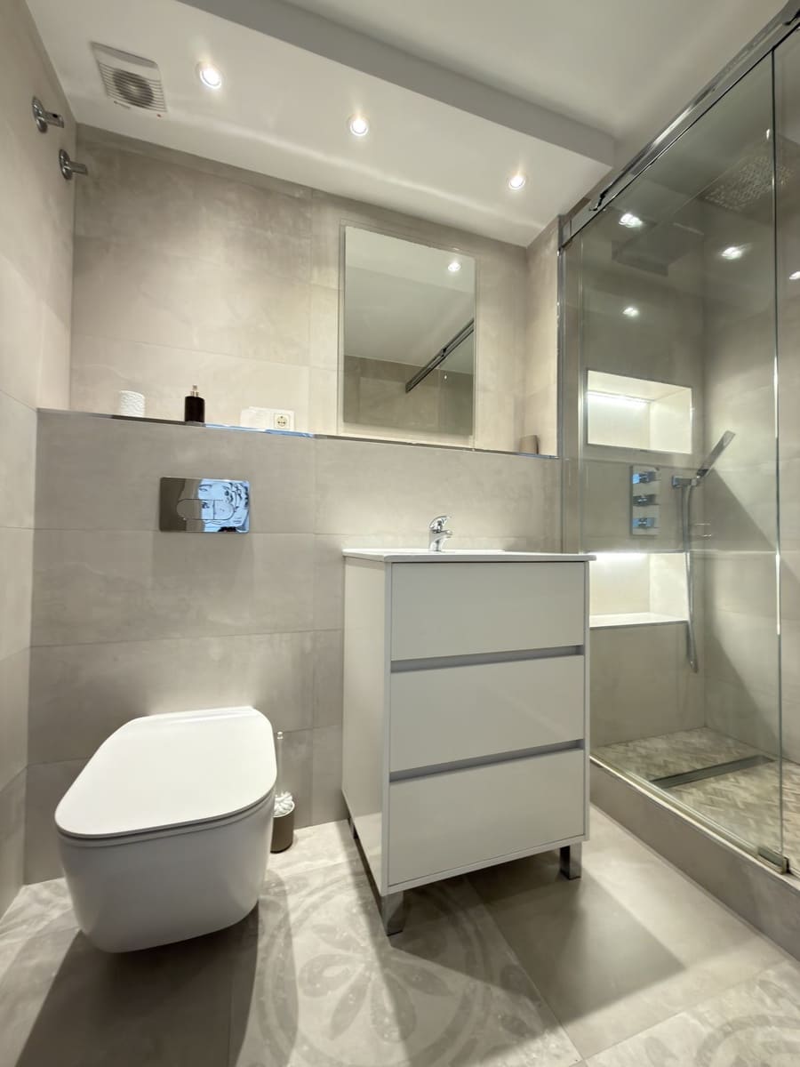 2 bedroom Apartment for sale in San Pedro de Alcantara - € 530,000 (Ref: 9836138)