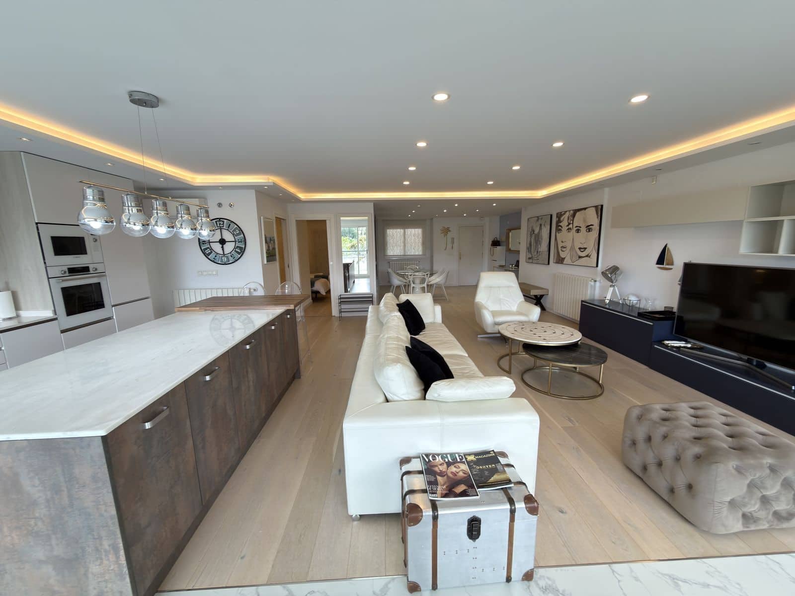 2 bedroom Apartment for sale in San Pedro de Alcantara - € 530,000 (Ref: 9836138)