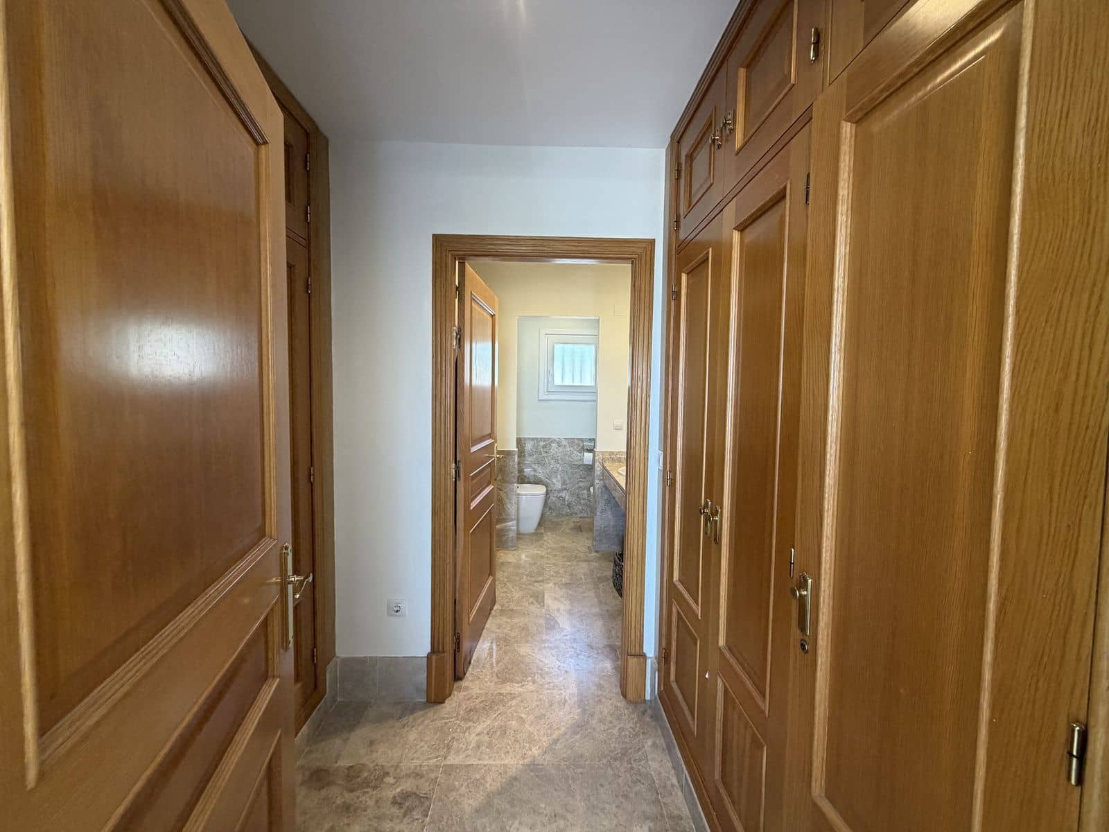 3 bedroom Semi-detached Villa for sale in Marbella - € 795,000 (Ref: 9836141)