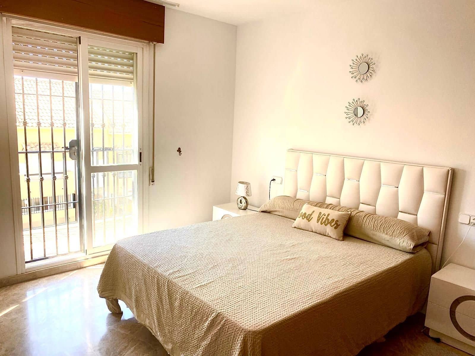 4 bedroom Semi-detached Villa for sale in Marbella - € 650,000 (Ref: 9836142)