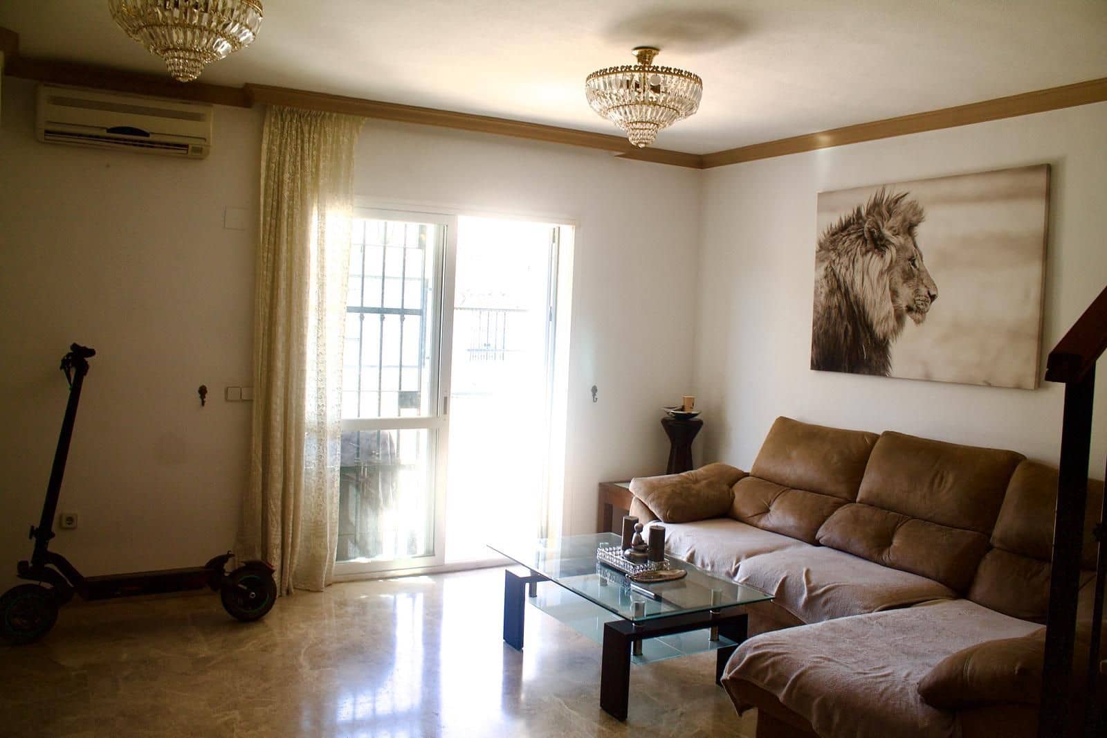 4 bedroom Semi-detached Villa for sale in Marbella - € 650,000 (Ref: 9836142)